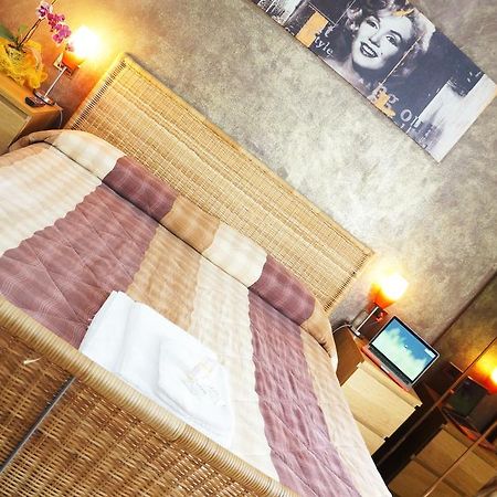 B&B Stephany Tirano Habitación foto