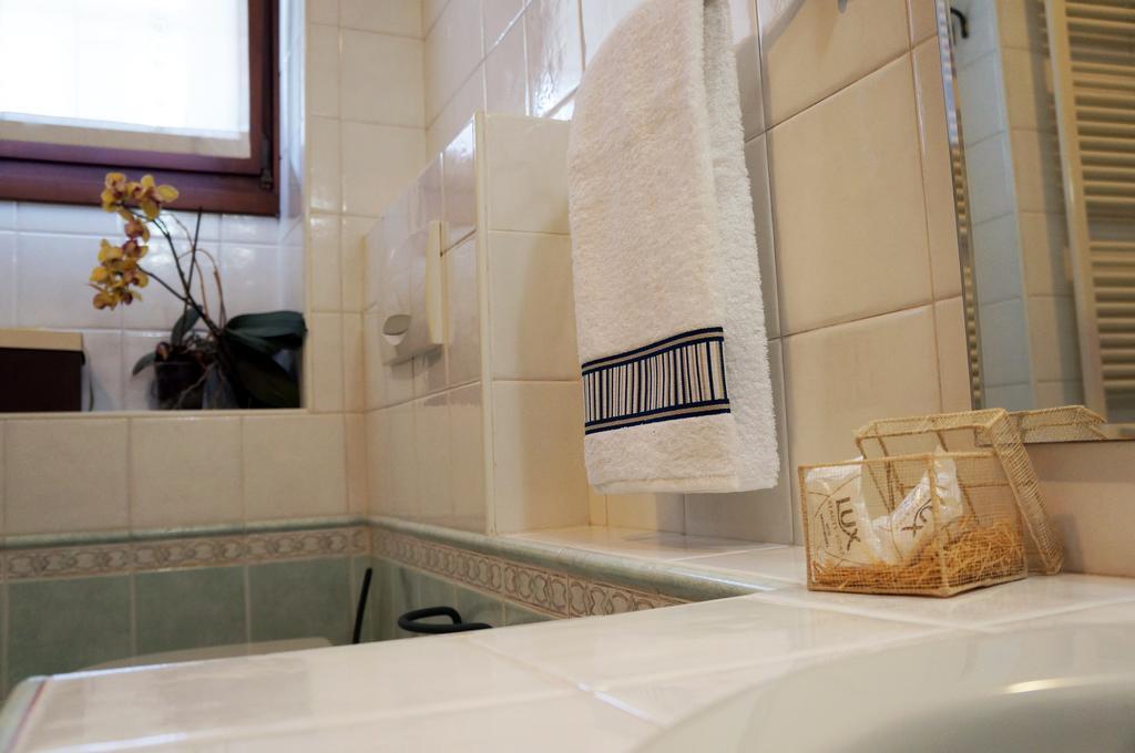 B&B Stephany Tirano Habitación foto